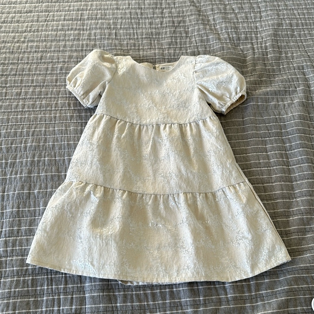 H&M dress kids.